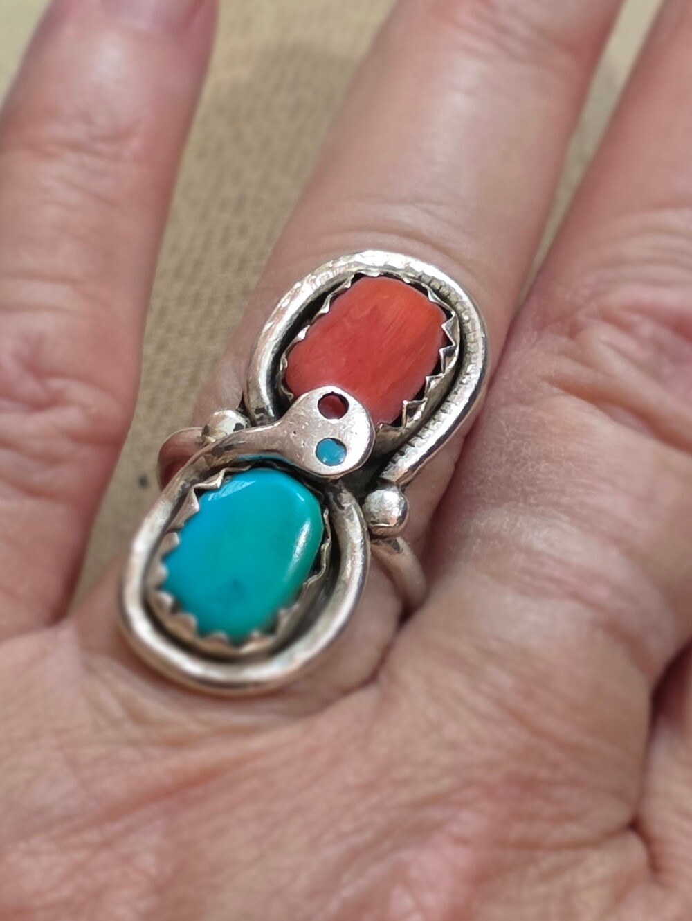 VINTAGE ZUNI EFFIE C NATIVE AMERICAN TURQUOISE AND CORAL 925 RING SZ 7.5